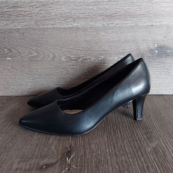 Easy Street Pointe Pump Black Faux Leather Size 7W - Picture 10 of 10